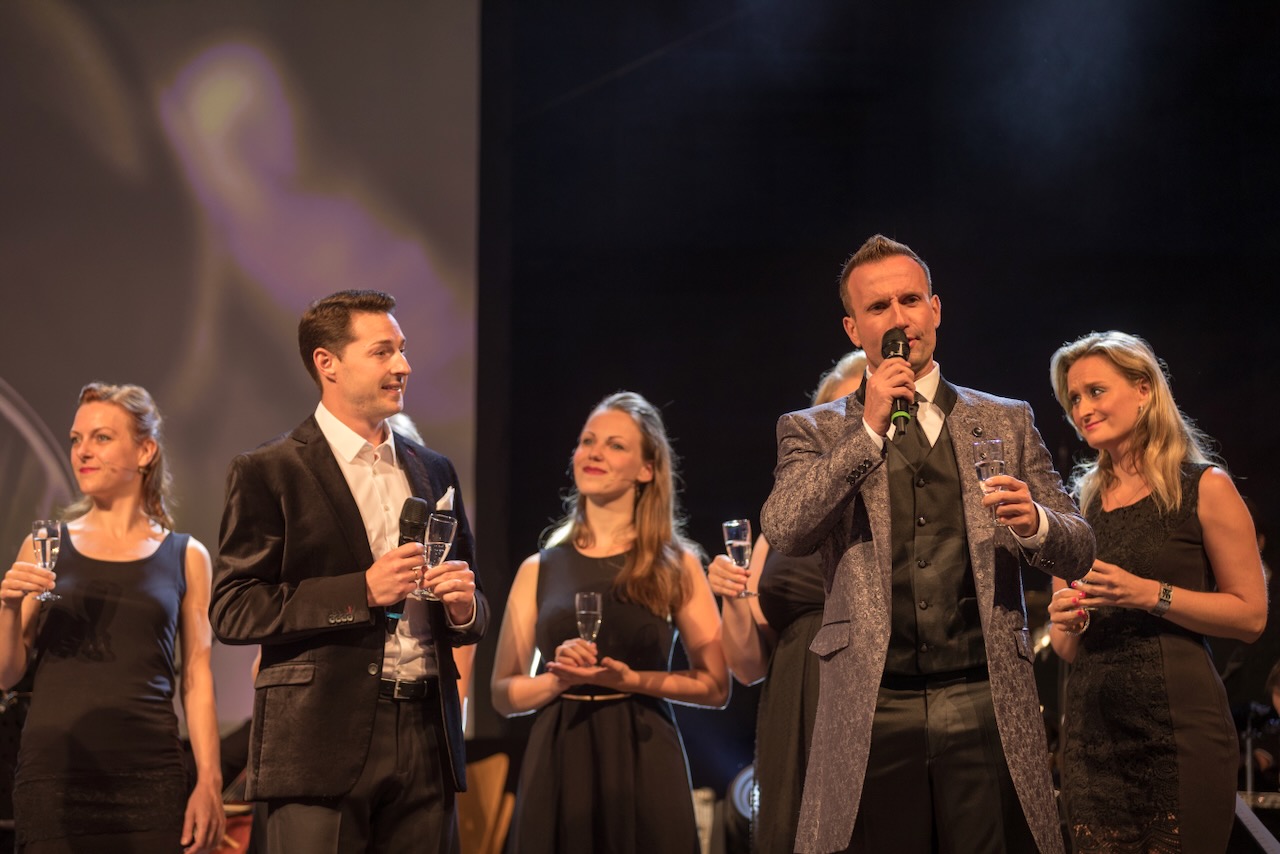 777 Jahr Feier   Stars unter Sternen   21